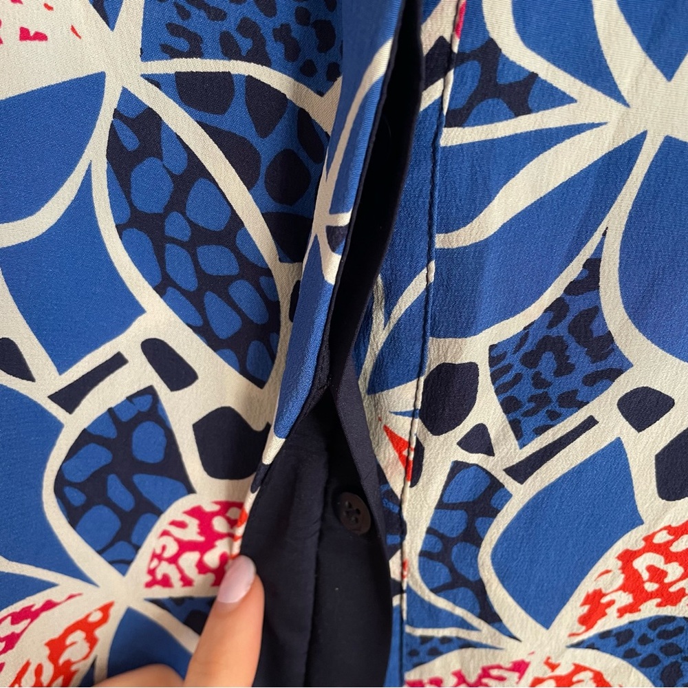 Diane Von Furstenberg Silk Vibrant Blue and‎ Red Button Down Shirt Long Sleeve - Picture 3 of 5